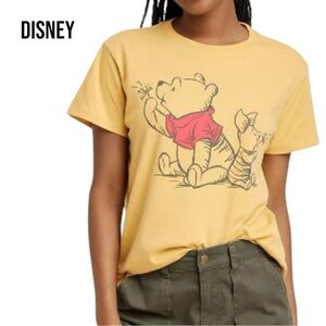 NWT Disney WINNIE-THE-POOH AND PIGLET GRAPHIC T-SHIRT Medium YELLOW RED GRAY Top